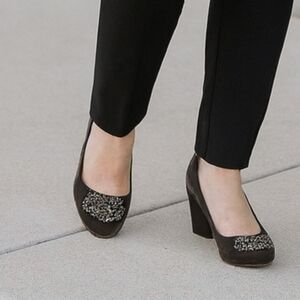 Antonio Melani Bejeweled Wedge Heels Womens Size 6 M Brown